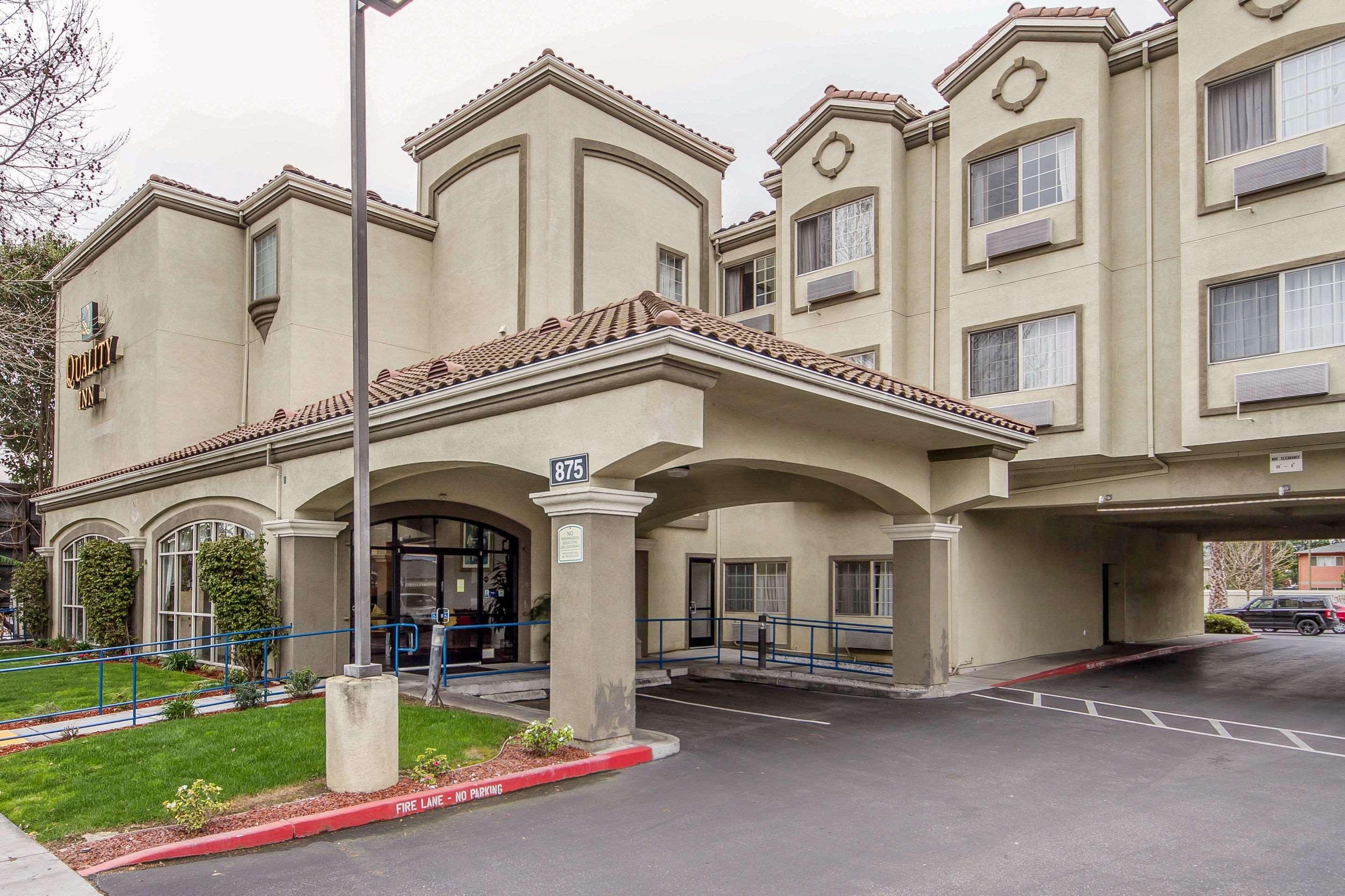 Comfort Inn San Jose International Airport Exteriör bild